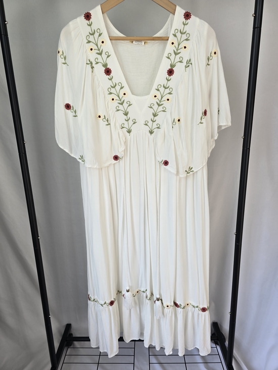 Magnolia Dresses & Skirts - Magnolia White Maxi Dress with Green Vine and Burgundy Floral Embroidery